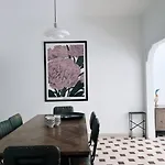 Sunny Eclectic 3Br House In Gemmayze