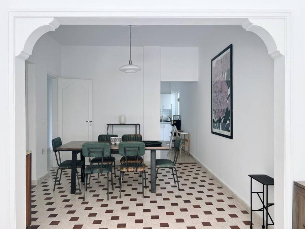 Sunny Eclectic 3br House In Gemmayze